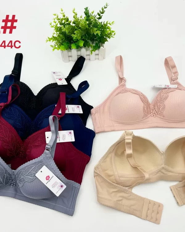 Wholesale Plus Size Lace Trim Bra C Cup (602) - China lingerie manufacturer & supplier